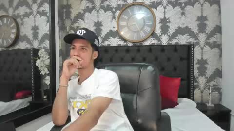 Snapshot of marcus_jeron chatting on October 2025 09:05:02 PM marcus_jeron online show from October 2025 09:05:02 PM