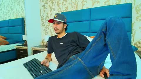 marcus_jeron online show from November 2025 11:15:01 PM