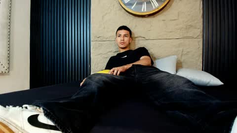 marcus_jeron online show from May 2026 01:22:02 AM