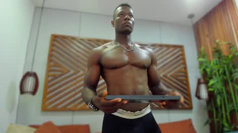 Snapshot of marcusblack_ chatting on January 2025 06:03:02 PM Marcusssss online show from January 2025 06:03:02 PM