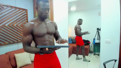 Snapshot of marcusblack_ chatting on February 2025 11:43:02 AM Marcusssss online show from February 2025 11:43:02 AM