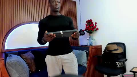 Marcusssss online show from November 2025 11:43:01 AM