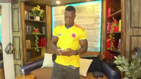 Snapshot of marcusblack_ chatting on June 2026 12:22:01 PM Marcusssss online show from June 2026 12:22:01 PM