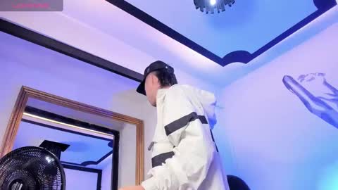 Snapshot of marcuscollins1_ chatting on September 2025 12:27:02 PM Marcus online show from September 2025 12:27:02 PM