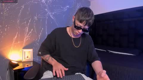 Snapshot of marcuscollins1_ chatting on October 2025 01:04:02 PM Marcus online show from October 2025 01:04:02 PM