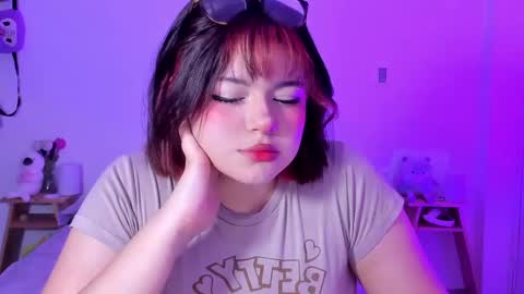 Snapshot of marcy_grey chatting on February 2025 10:42:02 AM danna online show from February 2025 10:42:02 AM