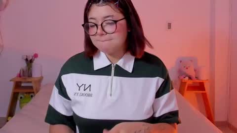 Snapshot of marcy_grey chatting on March 2025 03:20:02 PM danna online show from March 2025 03:20:02 PM