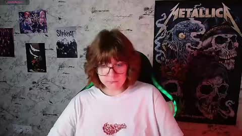 Snapshot of margaret_red chatting on April 2026 02:19:02 PM Margaret online show from April 2026 02:19:02 PM