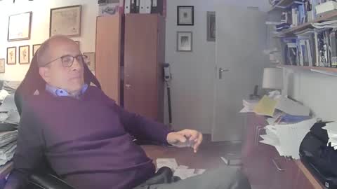 Snapshot of marginalie chatting on January 2025 04:29:01 PM marginalie online show from January 2025 04:29:01 PM