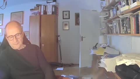 Snapshot of marginalie chatting on January 2025 07:28:02 AM marginalie online show from January 2025 07:28:02 AM