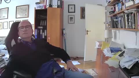 Snapshot of marginalie chatting on February 2025 09:13:02 AM marginalie online show from February 2025 09:13:02 AM