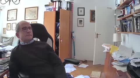 Snapshot of marginalie chatting on March 2025 10:30:02 AM marginalie online show from March 2025 10:30:02 AM