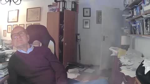 Snapshot of marginalie chatting on March 2025 06:43:02 PM marginalie online show from March 2025 06:43:02 PM