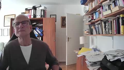 Snapshot of marginalie chatting on October 2025 01:43:02 PM marginalie online show from October 2025 01:43:02 PM