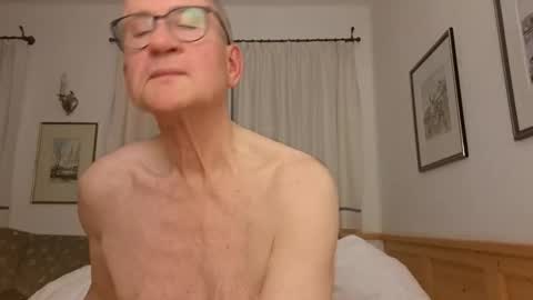 Snapshot of marginalie chatting on December 2025 04:33:01 PM marginalie online show from December 2025 04:33:01 PM