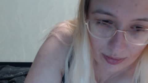 Snapshot of margo_shine chatting on December 2025 01:41:02 PM margo_shine online show from December 2025 01:41:02 PM