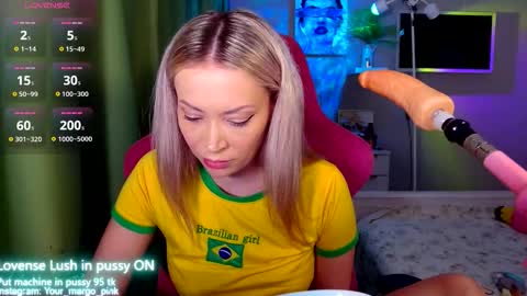 Snapshot of margohotty chatting on October 2025 04:13:02 AM Margo for you online show from October 2025 04:13:02 AM