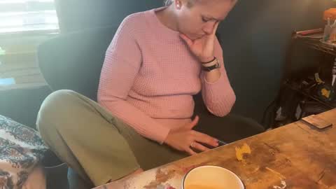 Snapshot of margolane chatting on September 2025 02:11:01 PM Elle online show from September 2025 02:11:01 PM