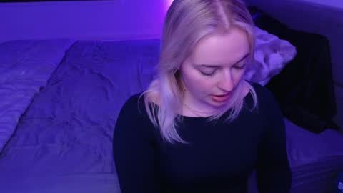 margot_robbie7 online show from May 2026 01:45:01 AM