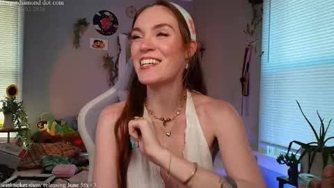 Snapshot of margotdiamond chatting on June 2026 10:56:02 PM online show from June 2026 10:56:02 PM