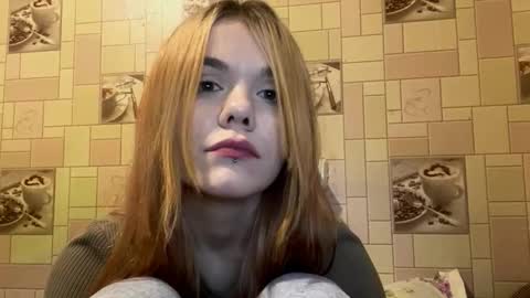 Lina online show from October 2025 08:38:01 PM