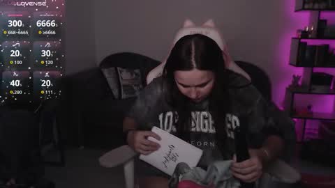 Snapshot of mari_moore7 chatting on October 2025 09:21:01 AM mari moore online show from October 2025 09:21:01 AM