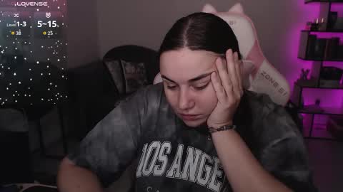 Snapshot of mari_moore7 chatting on October 2025 08:37:02 AM mari moore online show from October 2025 08:37:02 AM