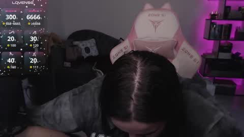 Snapshot of mari_moore7 chatting on November 2025 10:04:02 AM mari moore online show from November 2025 10:04:02 AM