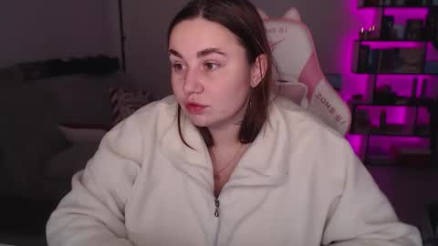 Snapshot of mari_moore7 chatting on December 2025 07:23:01 AM mari moore online show from December 2025 07:23:01 AM