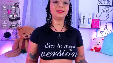 Mari Sweett  online show from May 2026 04:58:02 PM