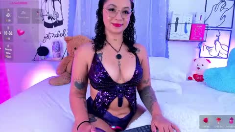 Mari Sweett  online show from May 2026 05:10:01 PM
