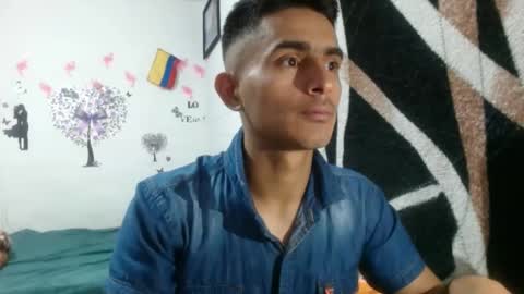 Snapshot of maria_and_angel17 chatting on December 2024 01:45:01 AM Mara and ngel online show from December 2024 01:45:01 AM