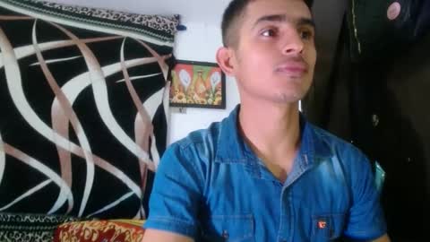 Snapshot of maria_and_angel17 chatting on January 2025 01:06:02 AM Mara and ngel online show from January 2025 01:06:02 AM