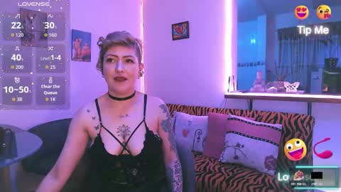 Maria fernanda online show from October 2025 09:36:02 PM