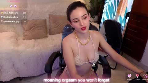 Snapshot of maria_flowwer chatting on February 2025 05:31:01 PM Maria Flowwer online show from February 2025 05:31:01 PM