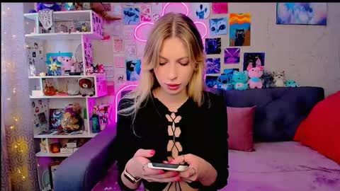 Maria online show from February 2025 04:20:01 AM