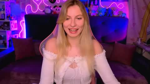 Maria online show from November 2025 02:45:02 AM