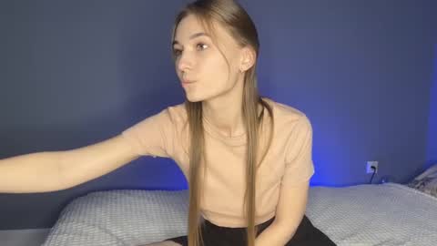 Snapshot of maria_plaudice chatting on February 2025 11:44:02 AM maria online show from February 2025 11:44:02 AM