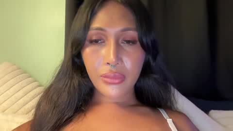 Snapshot of mariafatale_00 chatting on December 2024 05:15:01 PM Maria online show from December 2024 05:15:01 PM