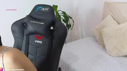 Maria Fer online show from December 2024 02:00:01 PM