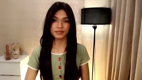 Snapshot of mariah_clara chatting on February 2025 06:32:02 PM mariah_clara online show from February 2025 06:32:02 PM