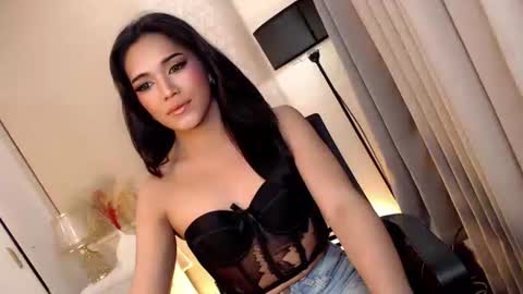 Snapshot of mariah_clara chatting on November 2025 05:45:03 PM mariah_clara online show from November 2025 05:45:03 PM