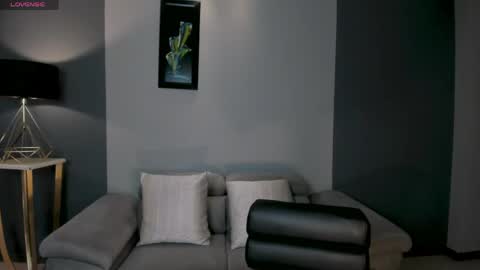 MARIA HERRERA  online show from April 2026 07:41:01 PM
