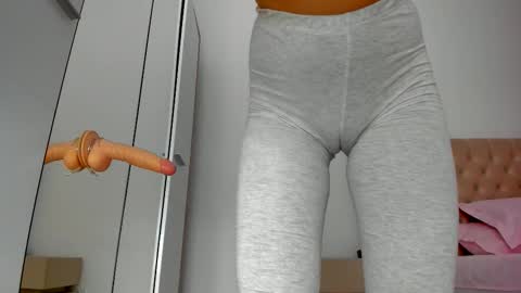 Snapshot of marialove221 chatting on January 2026 05:51:02 PM MariaLove online show from January 2026 05:51:02 PM