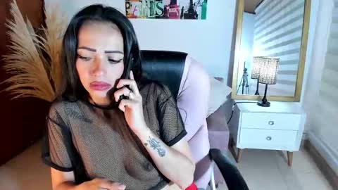 Mariam online show from November 2025 07:27:01 PM