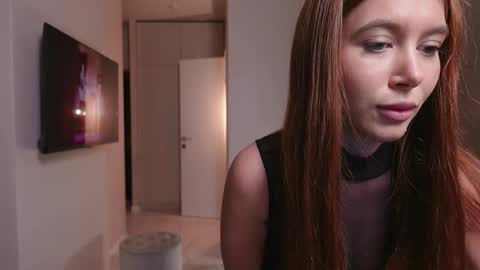 mariameella online show from November 2025 12:07:01 PM