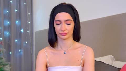 MariaMenson online show from December 2024 10:00:01 PM