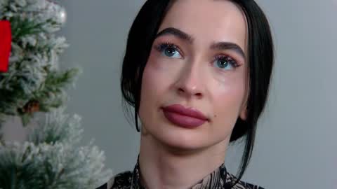 MariaMenson online show from December 2024 01:00:02 PM