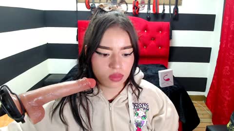 Snapshot of marian_ran_ chatting on December 2024 09:29:02 AM Marian online show from December 2024 09:29:02 AM