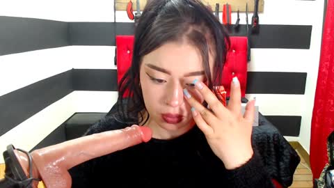 Snapshot of marian_ran_ chatting on December 2024 09:32:02 AM Marian online show from December 2024 09:32:02 AM